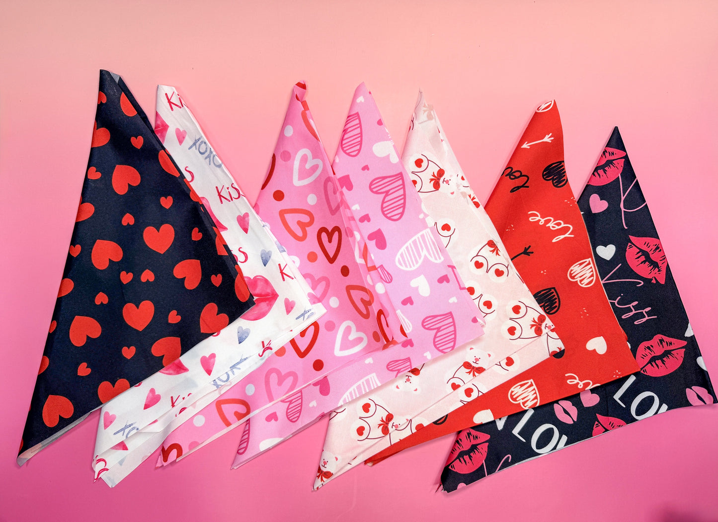 Valentine Dog Gift Set – 6 Heart Cookies + Red Bandana, 4-Ingredient Treats