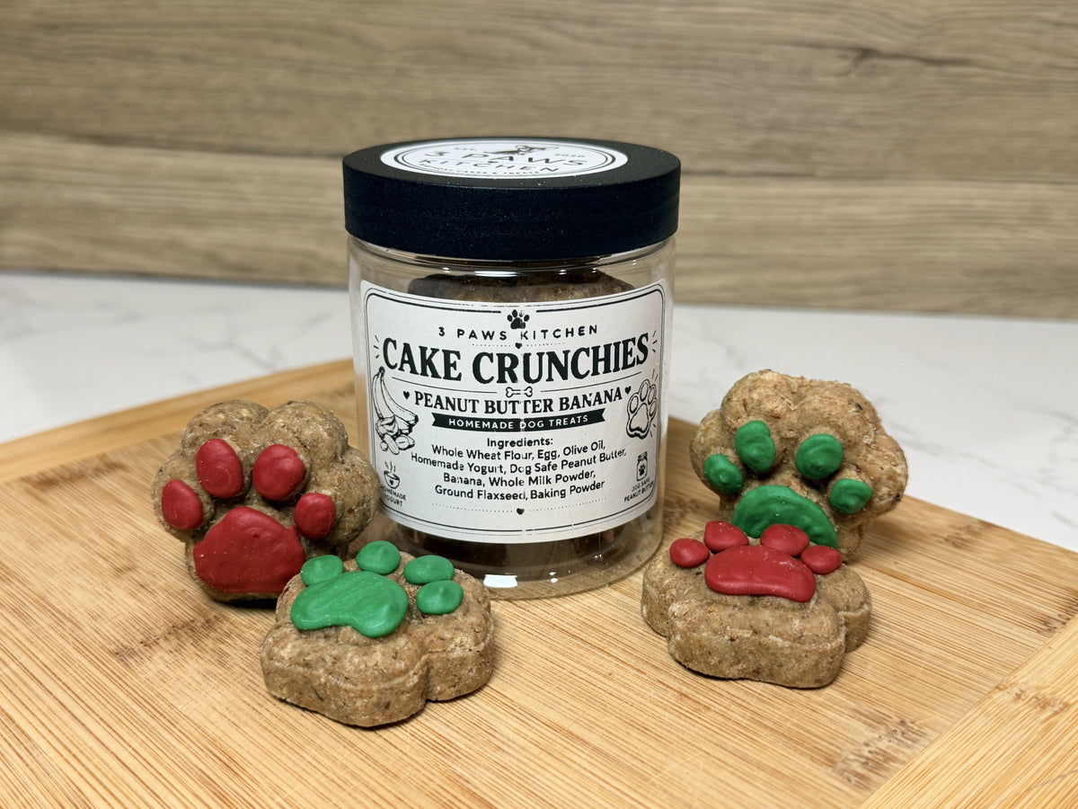 Christmas Cake Crunchies – Peanut Butter Banana Holiday Dog Treats