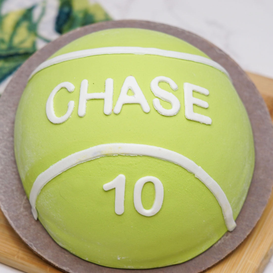 🎾 Tennis Ball Shaped Dog Birthday Cake – All-Natural Peanut Butter & Banana Dog Cake